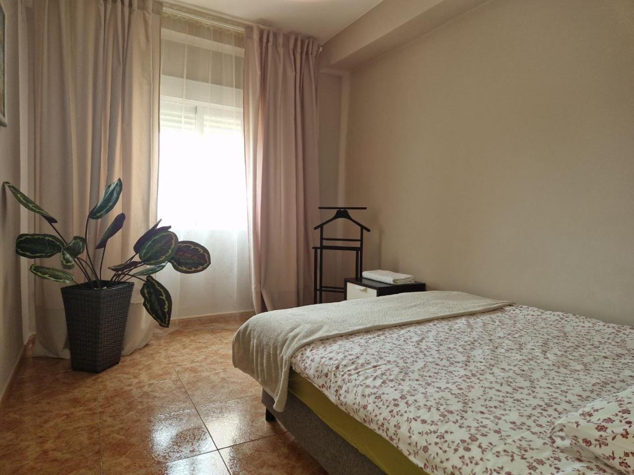 Apartamento Moncada Дения Екстериор снимка